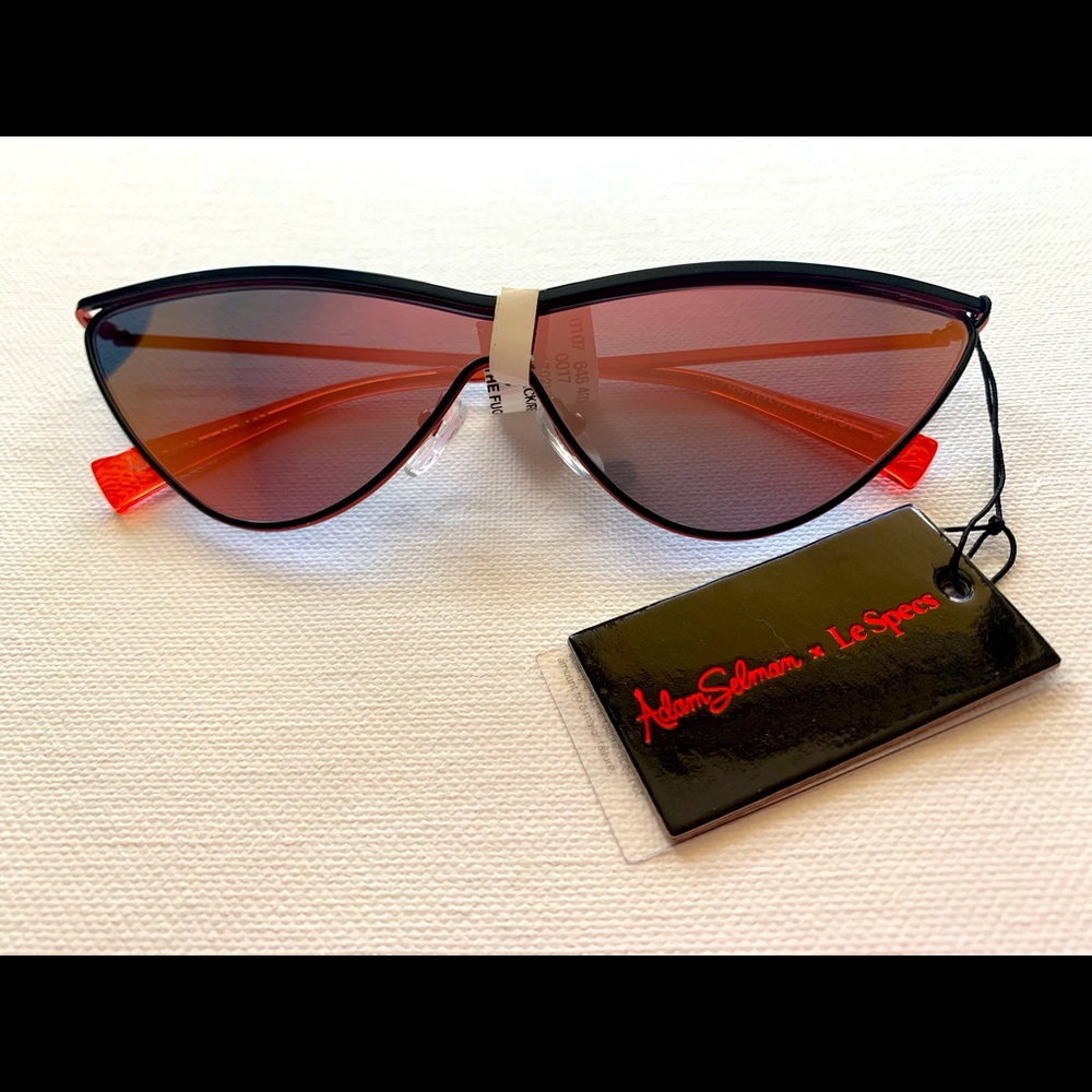 Le Specs, NEVER USED!